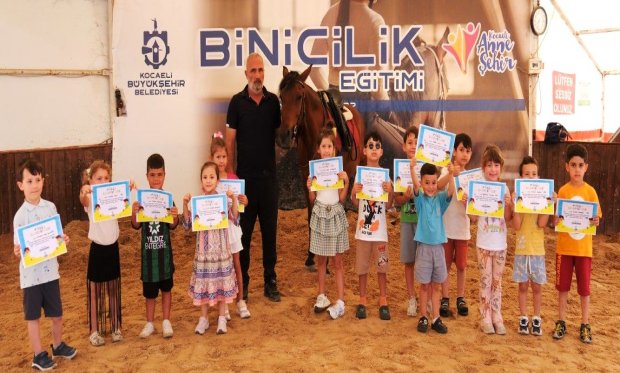 Büyükşehir Belediyesi ve Kocaeli Atlıspor işbirliğiyle 6 bin 789 çocuğa ücretsiz binicilik eğitimi